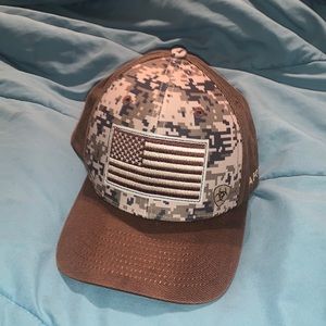 Ariat trucker snap back